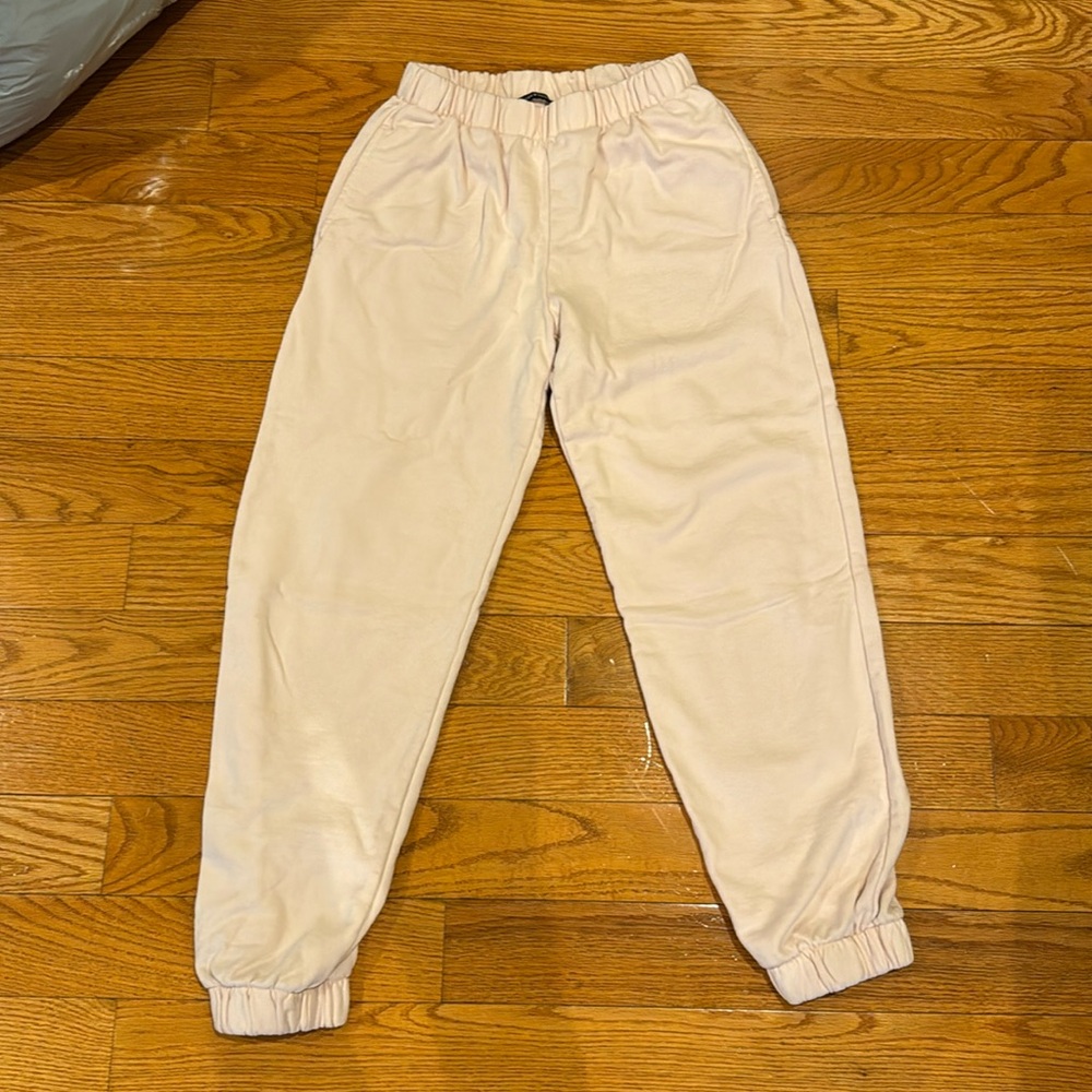 Brandy Melville light pink cuffed sweatpants